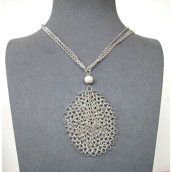NY Silver Chainmaille Necklace With Lobster Clasp Pendant - Picture 1 of 2